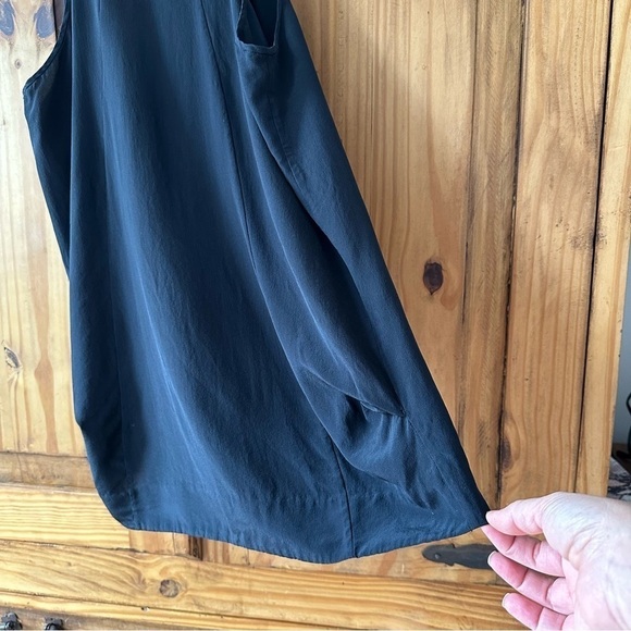 Wilfred Dark Romance Black Asphalt Sleeveless Ruffle Blouse 100% Silk - Small - Picture 8 of 16